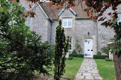 111edAyres2 This now-residential building used to be the village schoolhouse in Victorian times in Kingston