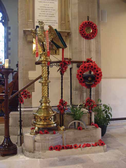 711edSwanage4 St Mary's church on Remembrance Day