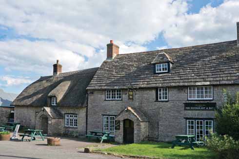 The village pub of the New Inn is, as is often the case with places bearing that prefix in England, somewhat misleading. It is over four centuries old and in one 150-year period had but four landlords.